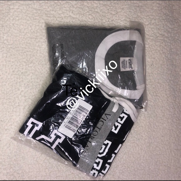 PINK Victoria’s Secret campus leggings & long sleeve tee - Picture 7 of 7